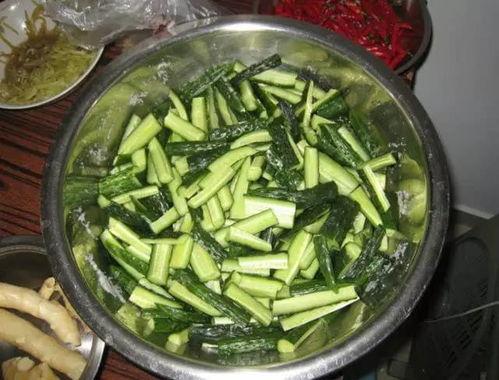 大瓜腌着吃,美味腌制，尽享夏日清凉
