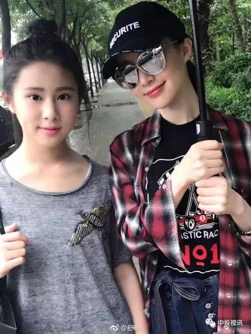 微博发女孩吃瓜,女孩们的微博吃瓜日常